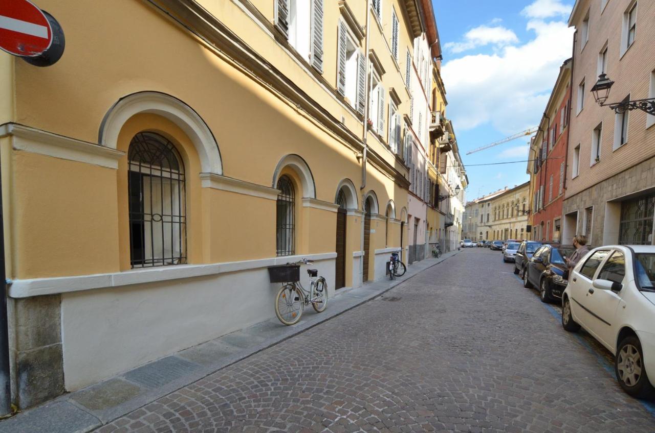 Eleganza Del Riccio Apartment Parma Exterior foto
